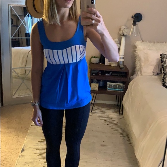 Lulu Lemon Athletic Tank - Picture 3 of 4